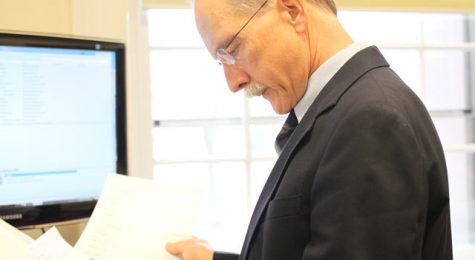 Students rank advising poorly