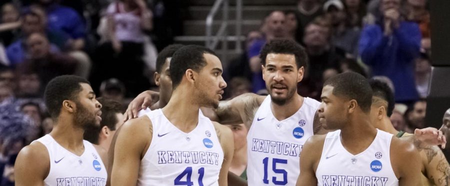 PHOTO COURTESY OF JONATHAN KRUEGGER, KENTUCKY KERNEL Willie Cauley-Stein of the Kentucky Wildcats gathers the team in Cleaveland, OH Mar. 28.