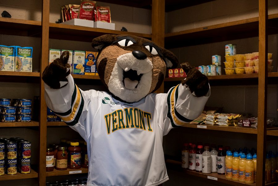Student food pantry opens its doors to all UVM students