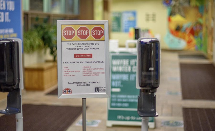 A sign in the entryway of the Davis Center COVID-19 testing location warns students that if they have symptoms they cannot test at this location. As the number of COVID-19 cases has increased at UVM over the last three weeks, officials put in place new restrictions Feb. 25. 