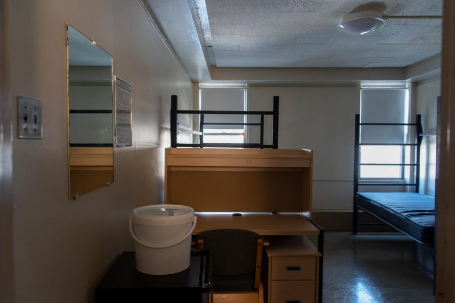 When students arrive at Jeanne Mance they are presented with two options, to quarantine alone or to quarantine with their roommate, if their roommate was contact traced.