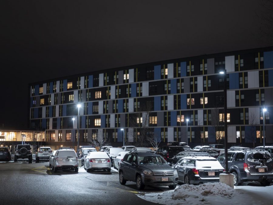 Snow-covered+cars+fill+the+parking+lot+to+the+Redstone+Lofts+on+Redstone+Campus+March+3.