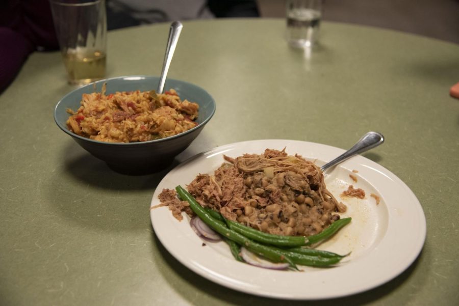 Dinner options at Simpson Dining Hall on Nov. 17. The dishes are “Louisiana Chicken & Shrimp Gumbo Bowl” and “Pulled Bbq Pork In Vinegar Sauce.”