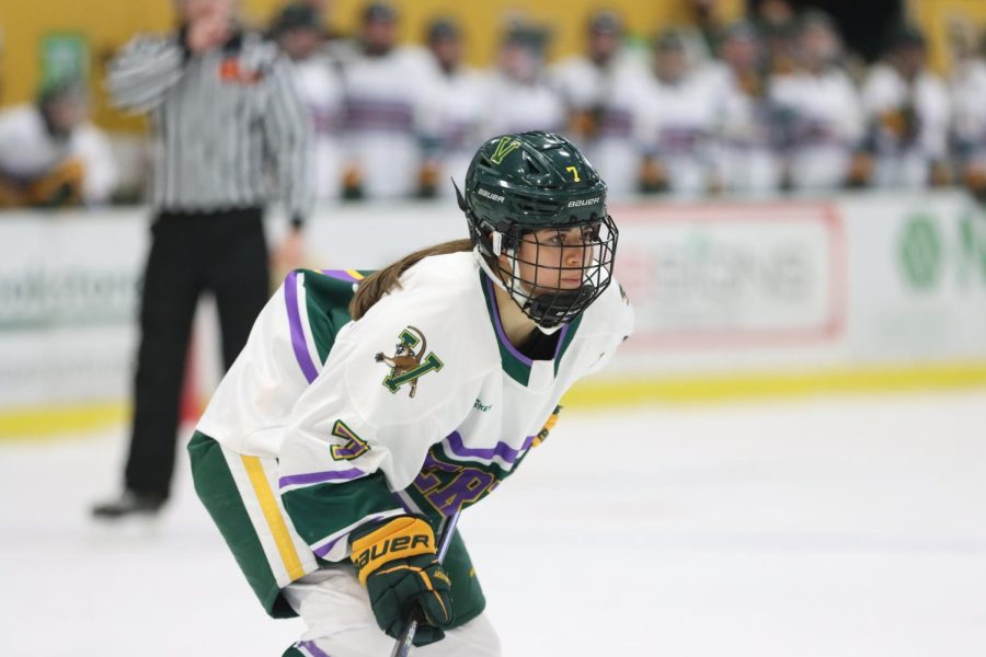 Shanahan brings leadership as womens hockey captain