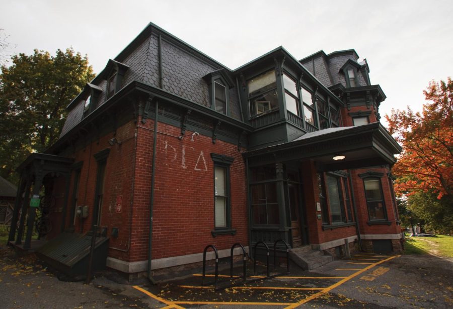 Formerly suspended fraternity, Phi Gamma Delta, seeking re-recognition