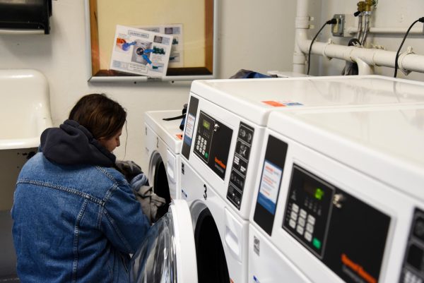 UVM begins a partnership with Automatic Laundry, installing new washers and dryers in residence halls Jan. 24
