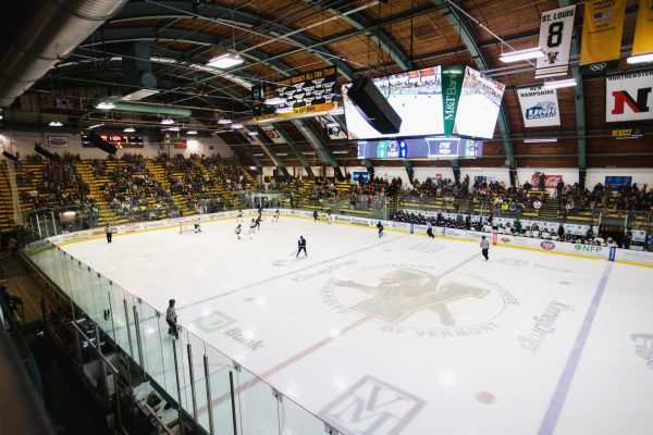 Women’s hockey crowd attempts record at “Pack the Gut”