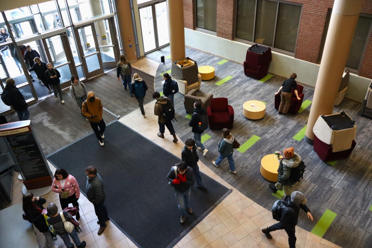 Students pass through the Davis Center Feb. 14.
